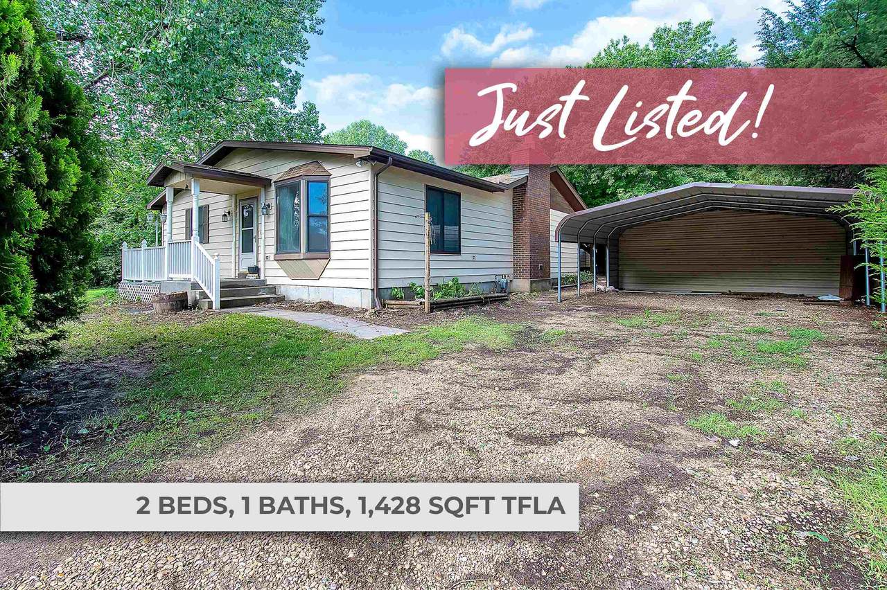 208 Eastside Dr - Photo 1