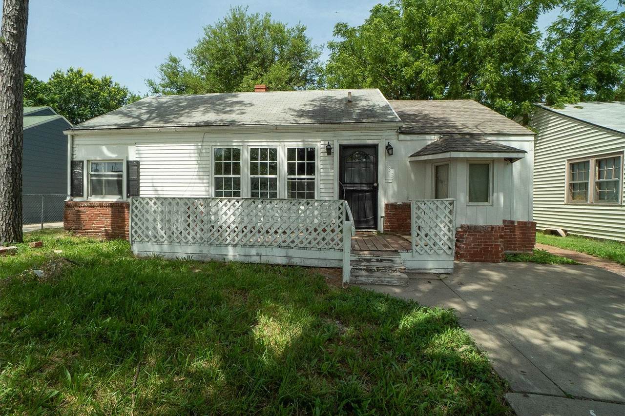 2333 Washington Ave - Photo 1