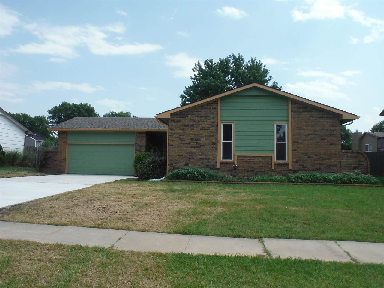 8303 Chalet - Photo 1