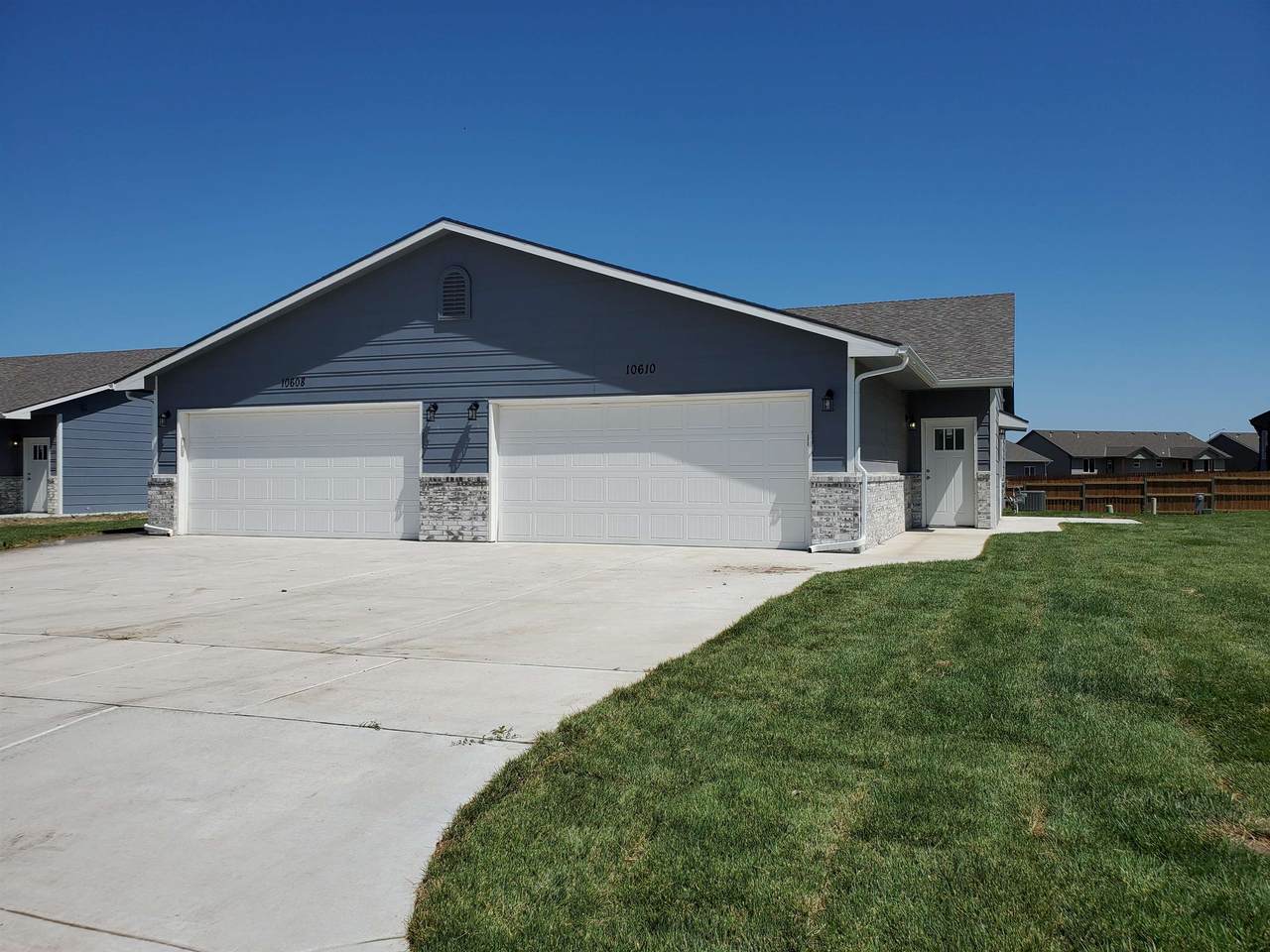 10608 Conifer - Photo 1