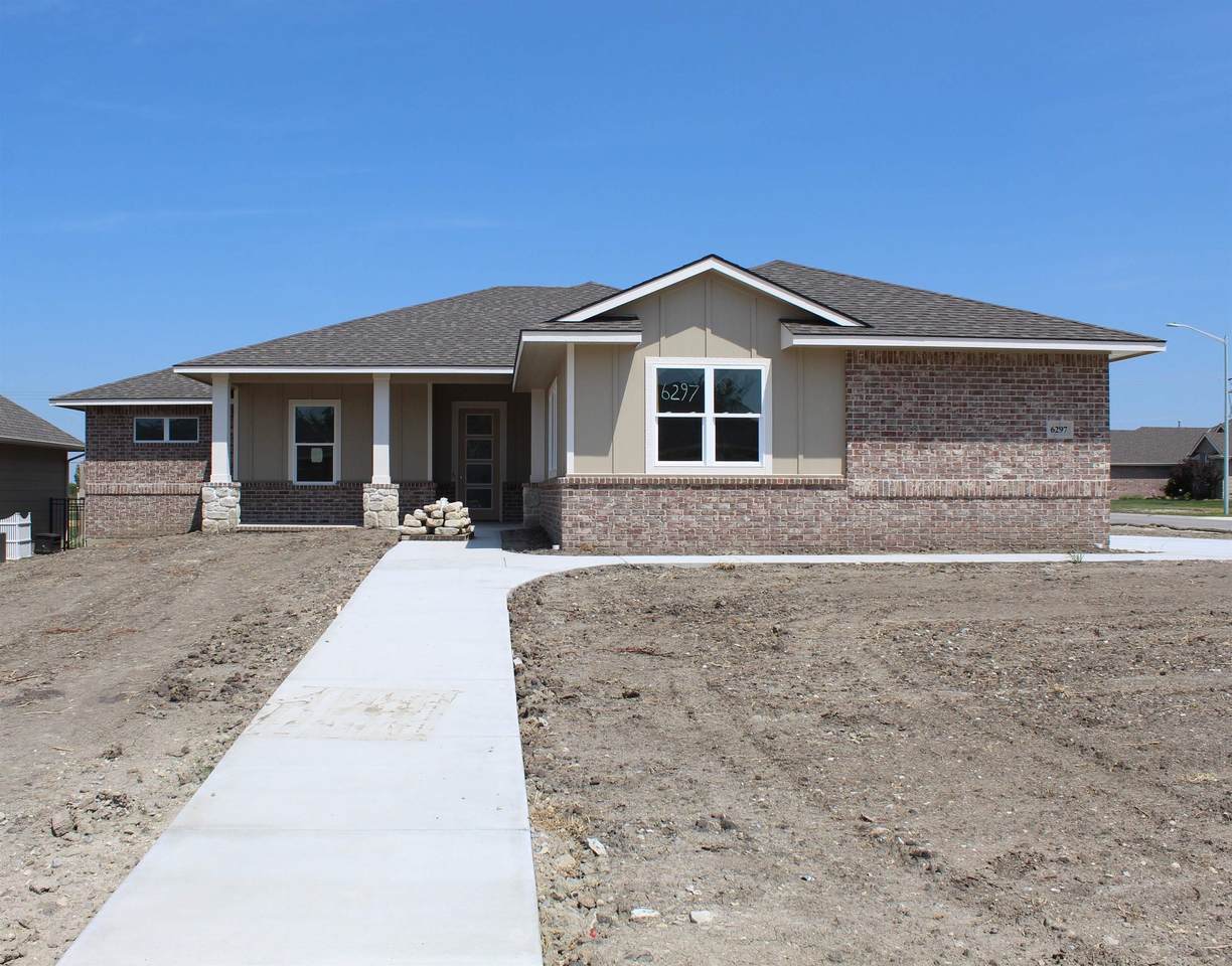 6297 Central Park Ct. - Photo 1