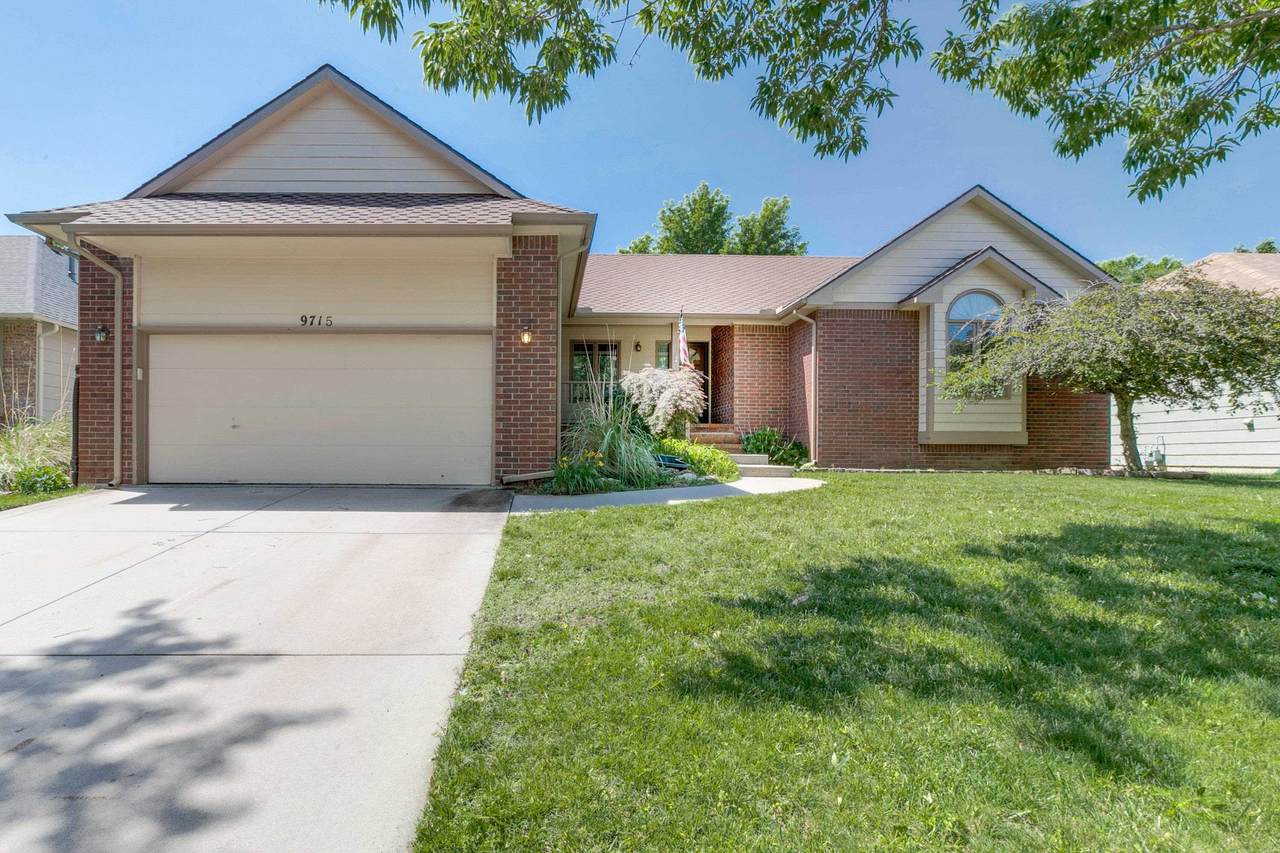 9715 Bella Vista St - Photo 1
