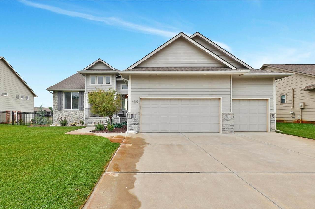 4402 Cimarron - Photo 1