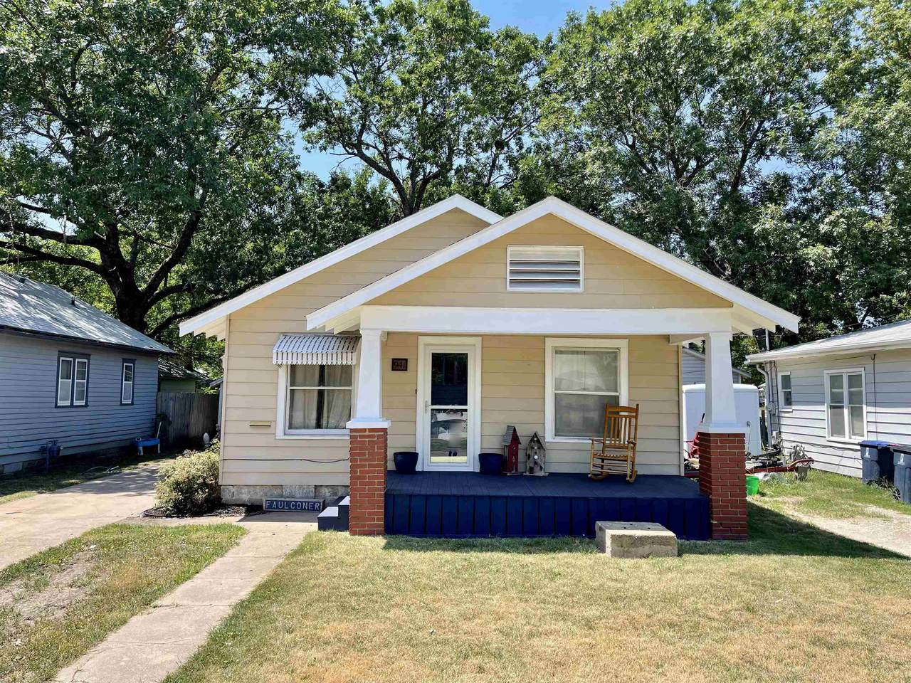 941 Taylor - Photo 1