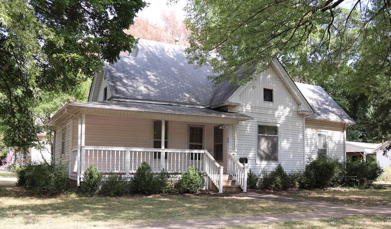 1001 5th Ave - Photo 1
