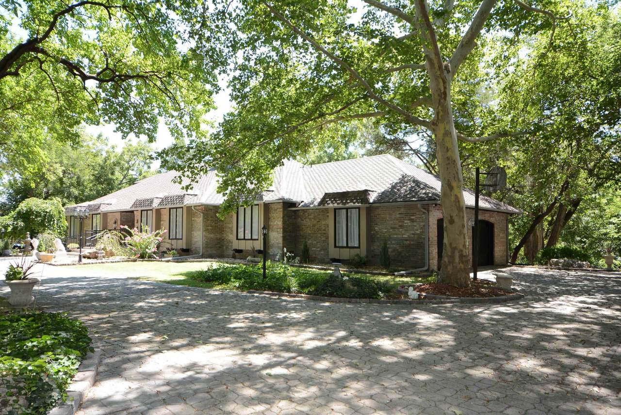 10501 Hidden Valley Rd - Photo 1
