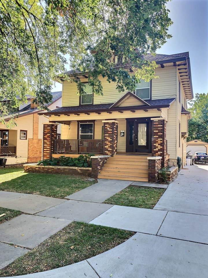 119 Chautauqua Ave - Photo 1