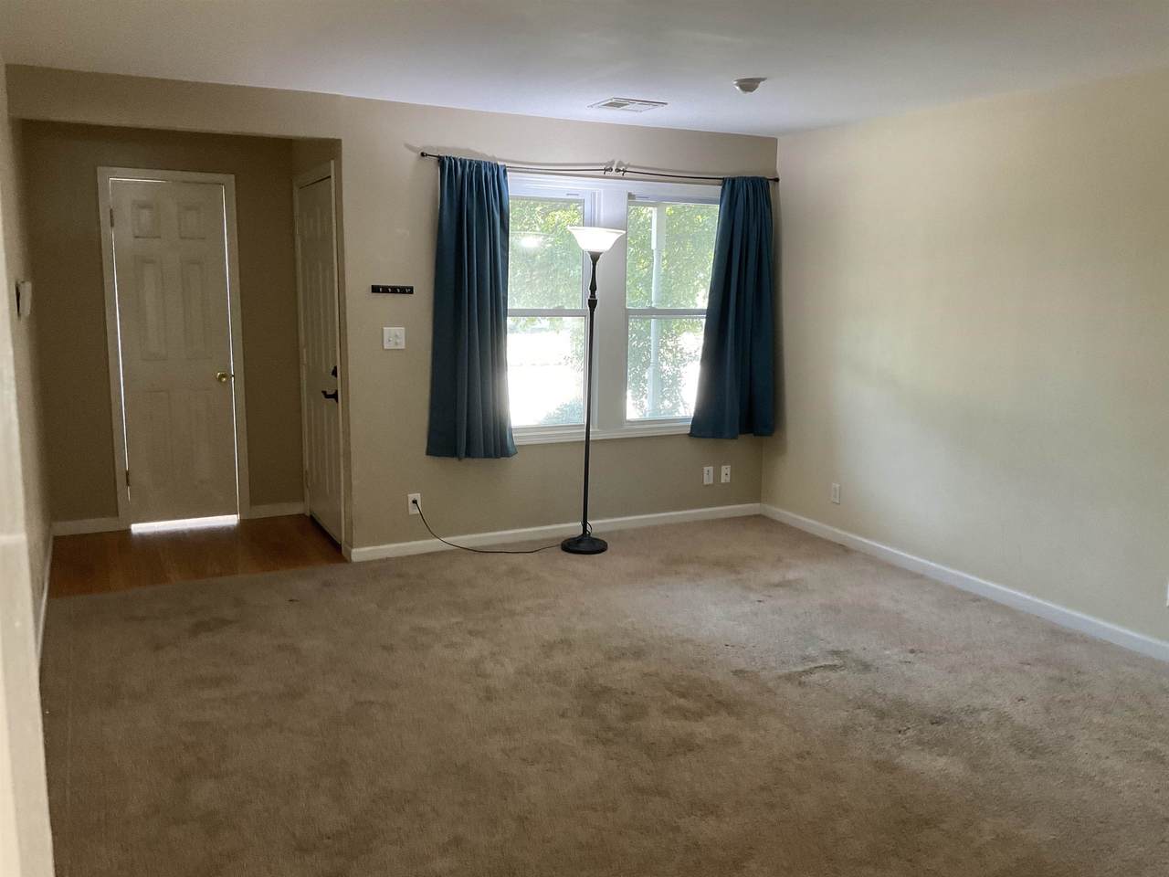 2551 Hydraulic St - Photo 1