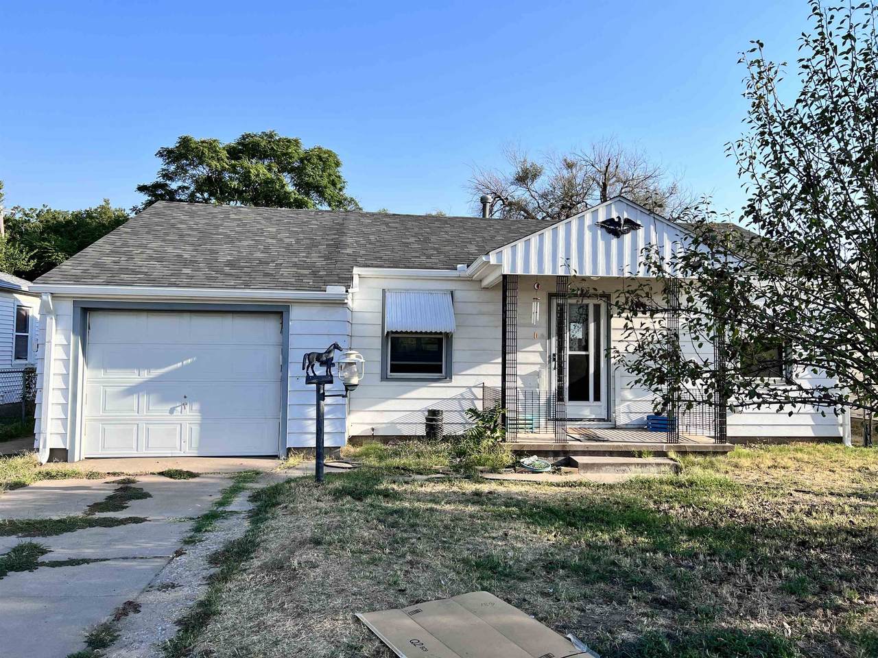 524 Dayton Ave - Photo 1