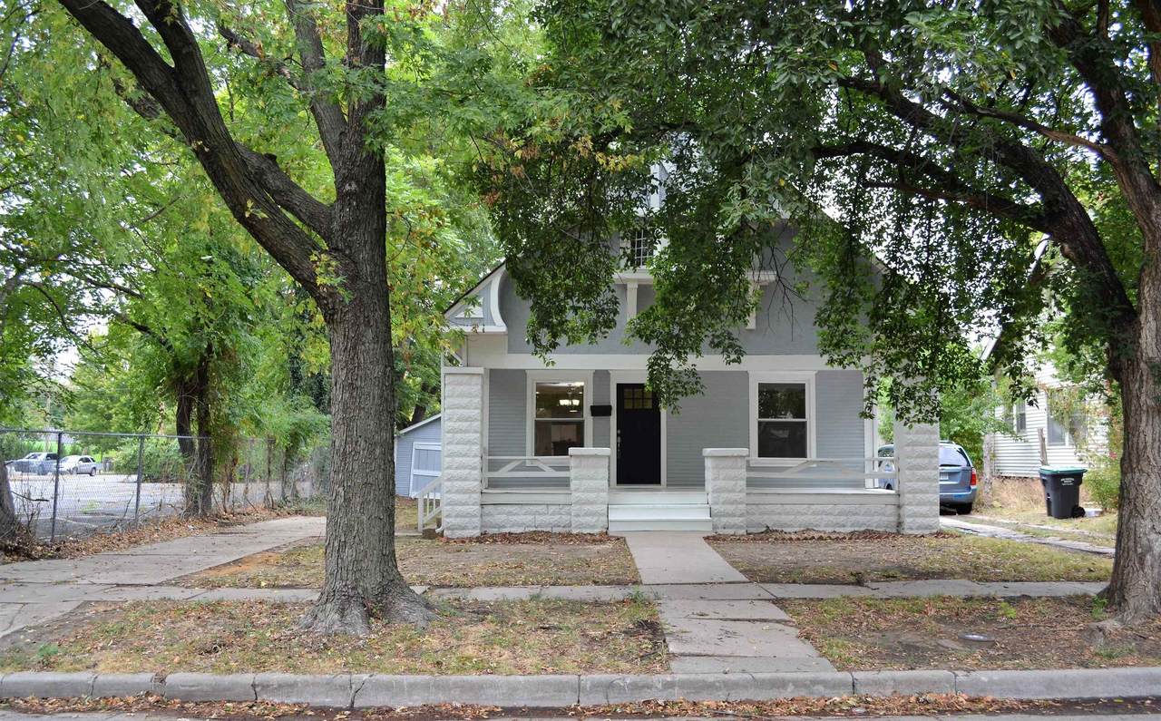 127 Green St - Photo 1