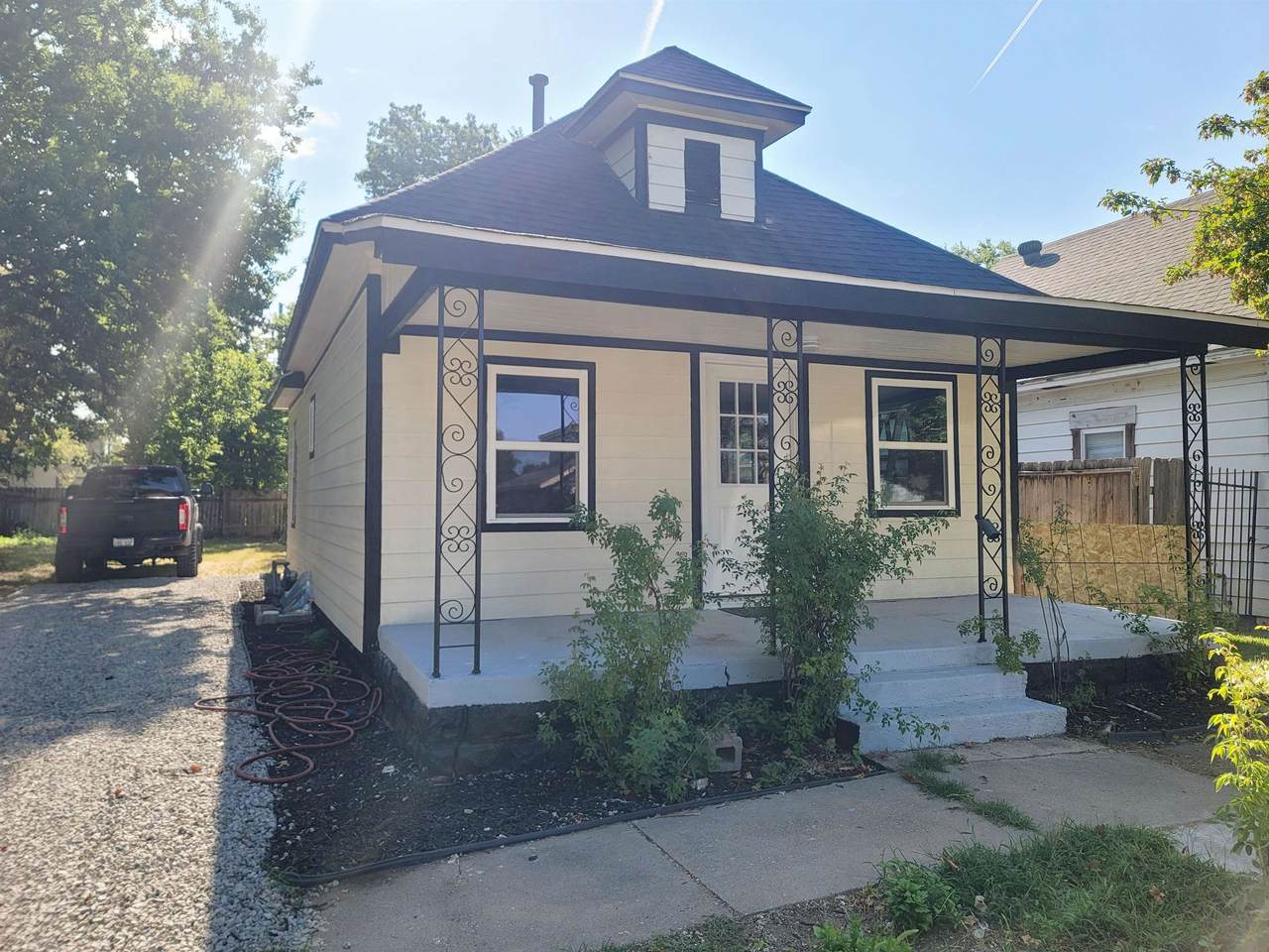 2228 Mascot Ave - Photo 1