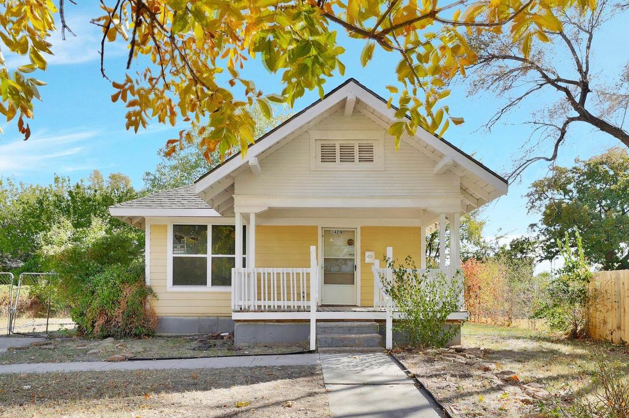 1428 Lorraine St - Photo 1