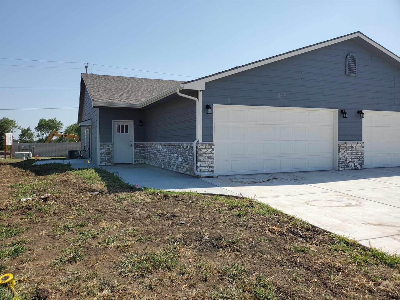 10542 Conifer - Photo 1