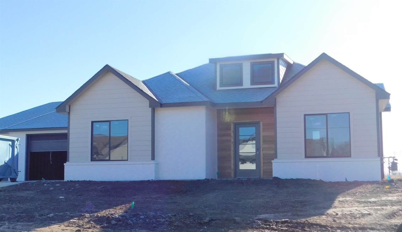 1430 Emerald Valley - Photo 1