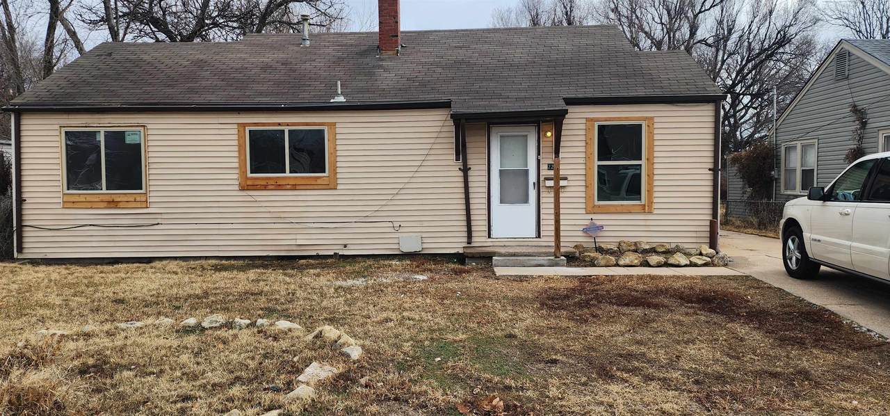 2238 Minneapolis Ave - Photo 1
