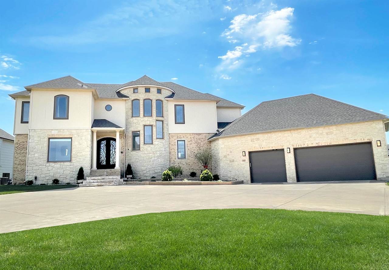 1818 Burning Tree Cir - Photo 1