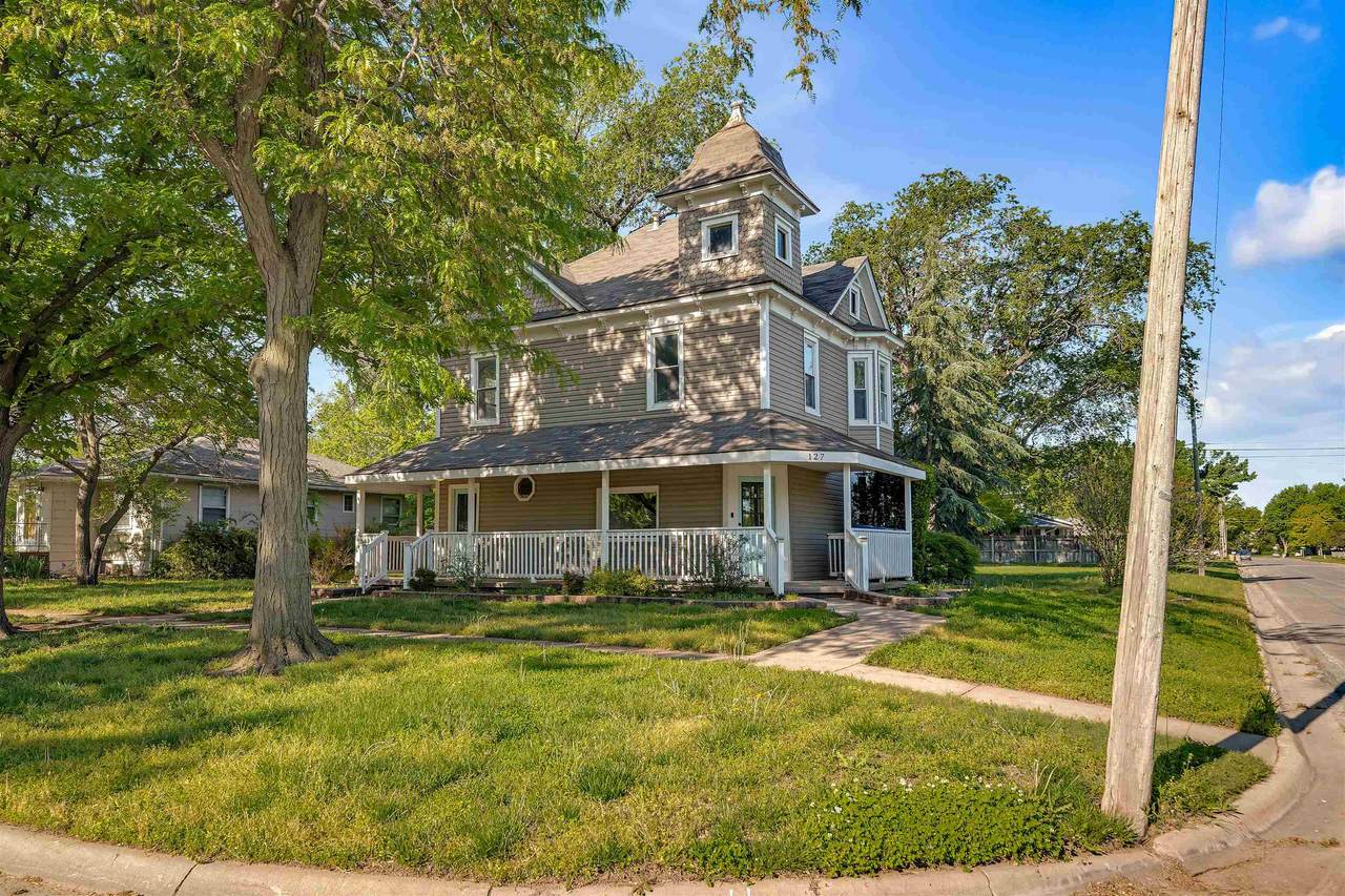 127 Adams St - Photo 1