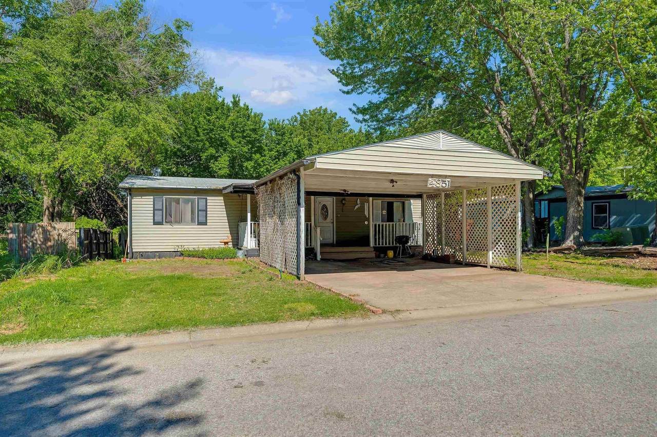4851 Bluff St - Photo 1