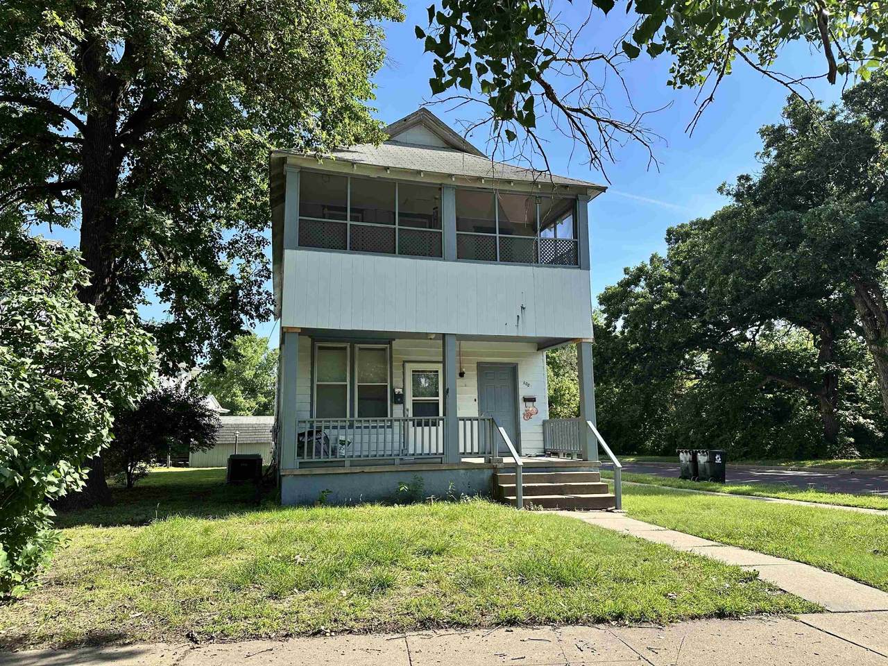 600-600 1/2 Gypsum Ave - Photo 1