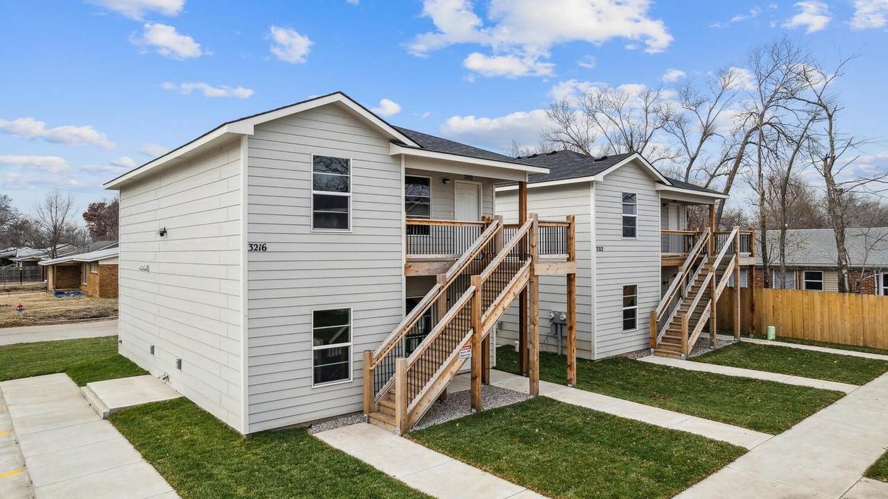 3212-3244 Victoria Ave - Photo 1