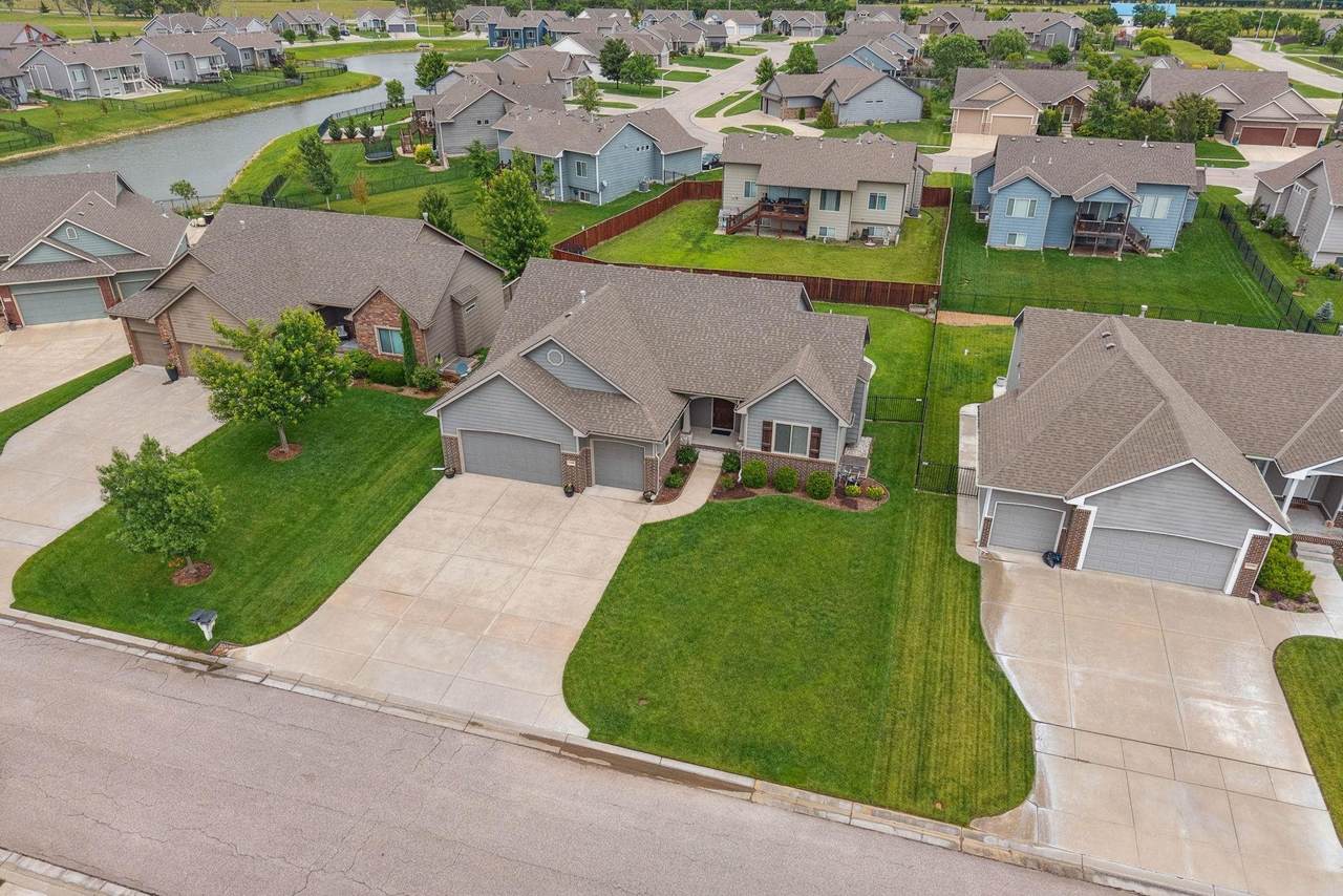 12446 27th Ct N - Photo 1