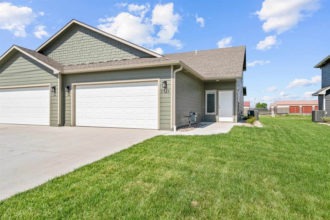 2712 Tim Rogers Ln - Photo 1
