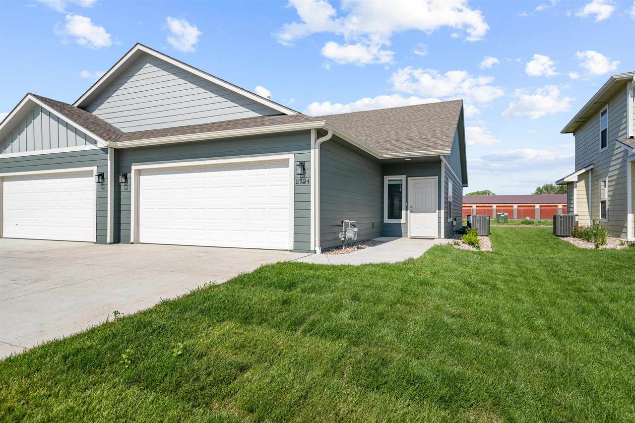 2724 Tim Rogers Ln - Photo 1