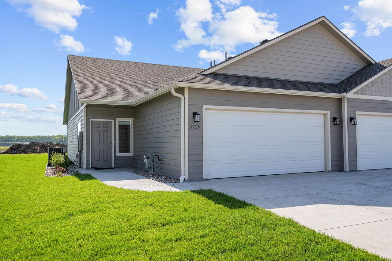 2729 Tim Rogers Ln - Photo 1