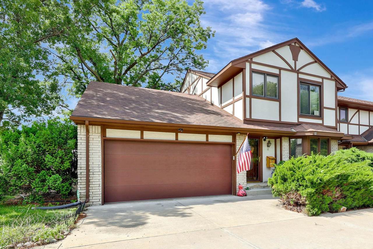 641 Woodlawn - Photo 1