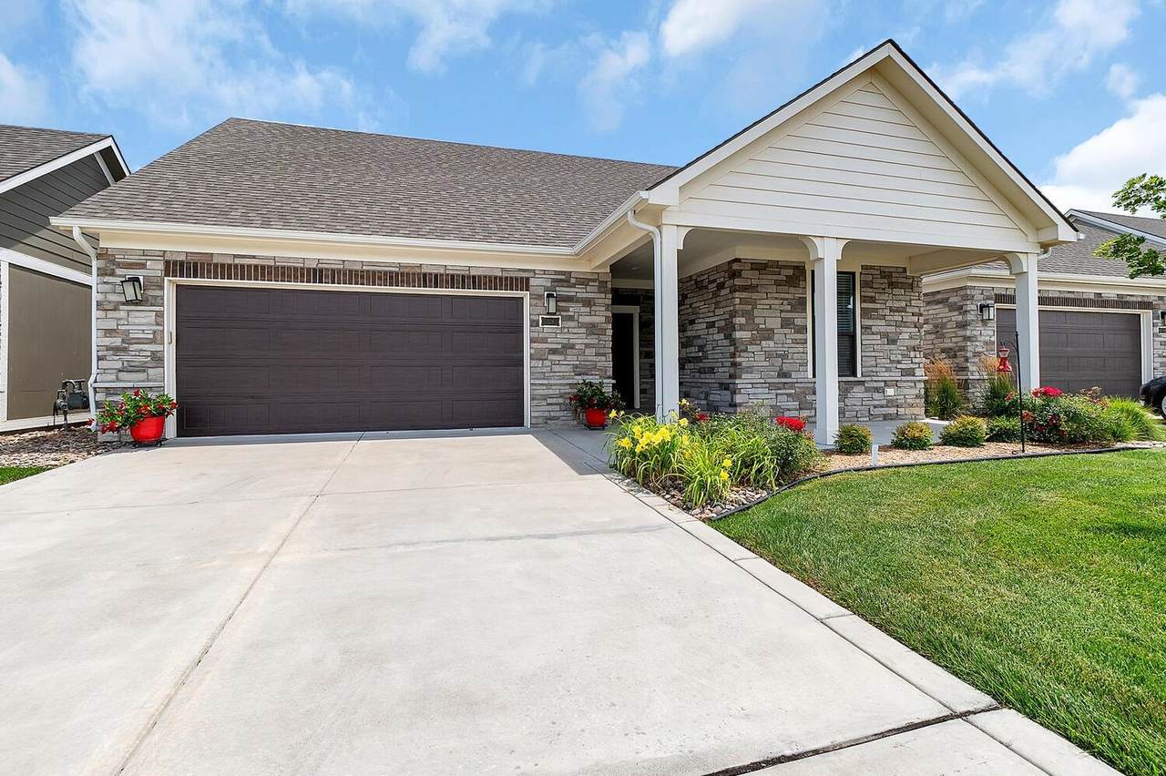 128 Legacy Way - Photo 1
