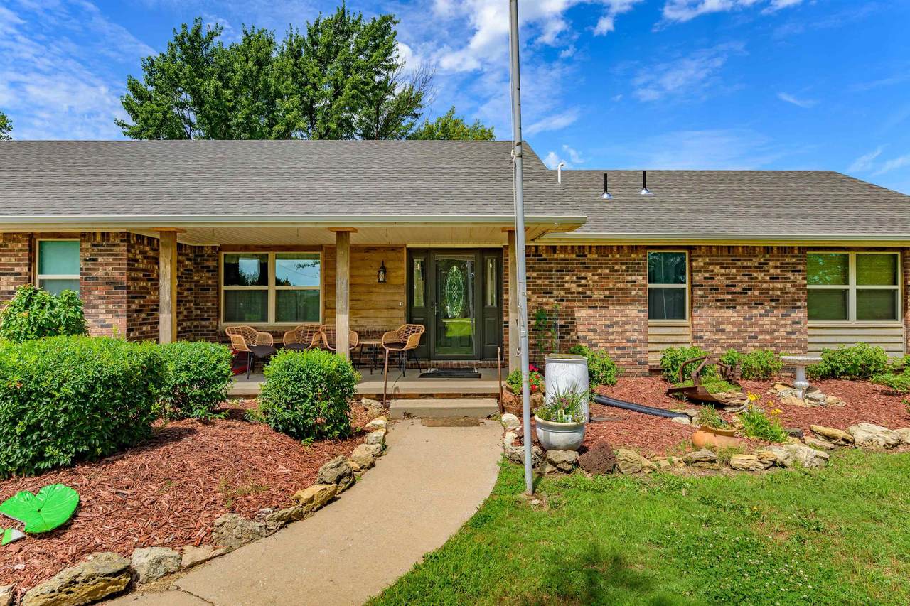 1277 Osage Rd - Photo 1