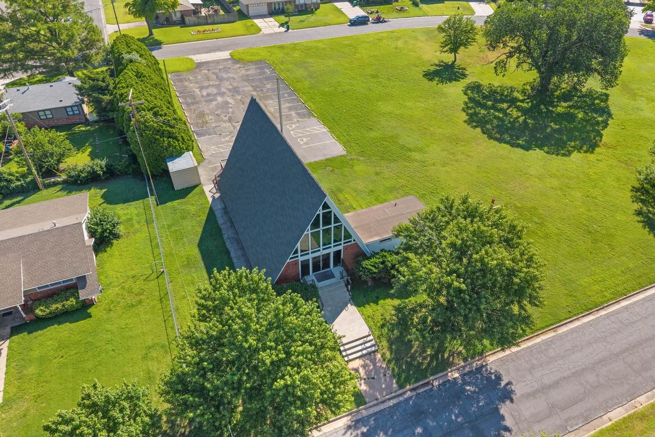 720 Westlink Ave - Photo 1
