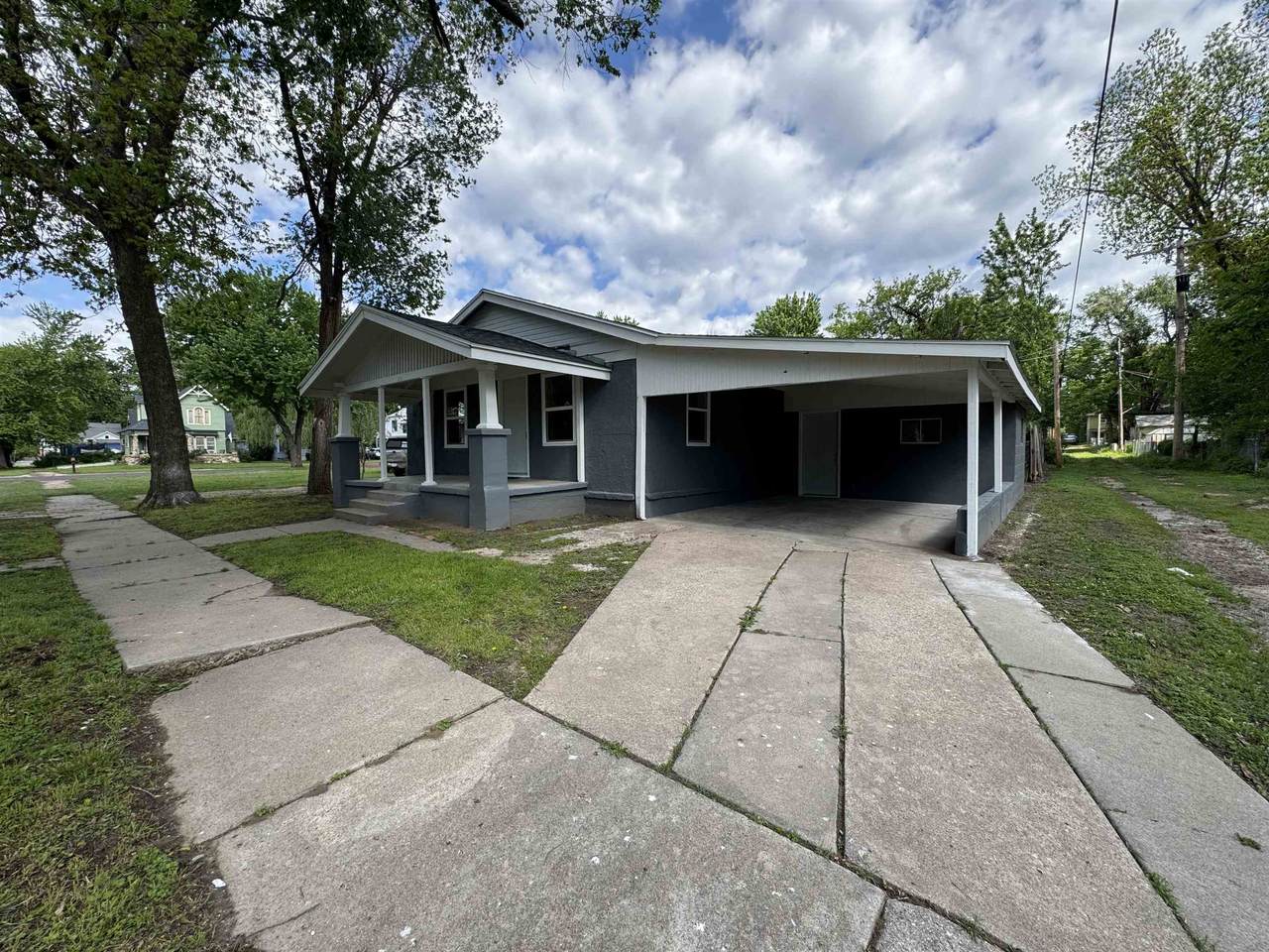 210 Quincy - Photo 1