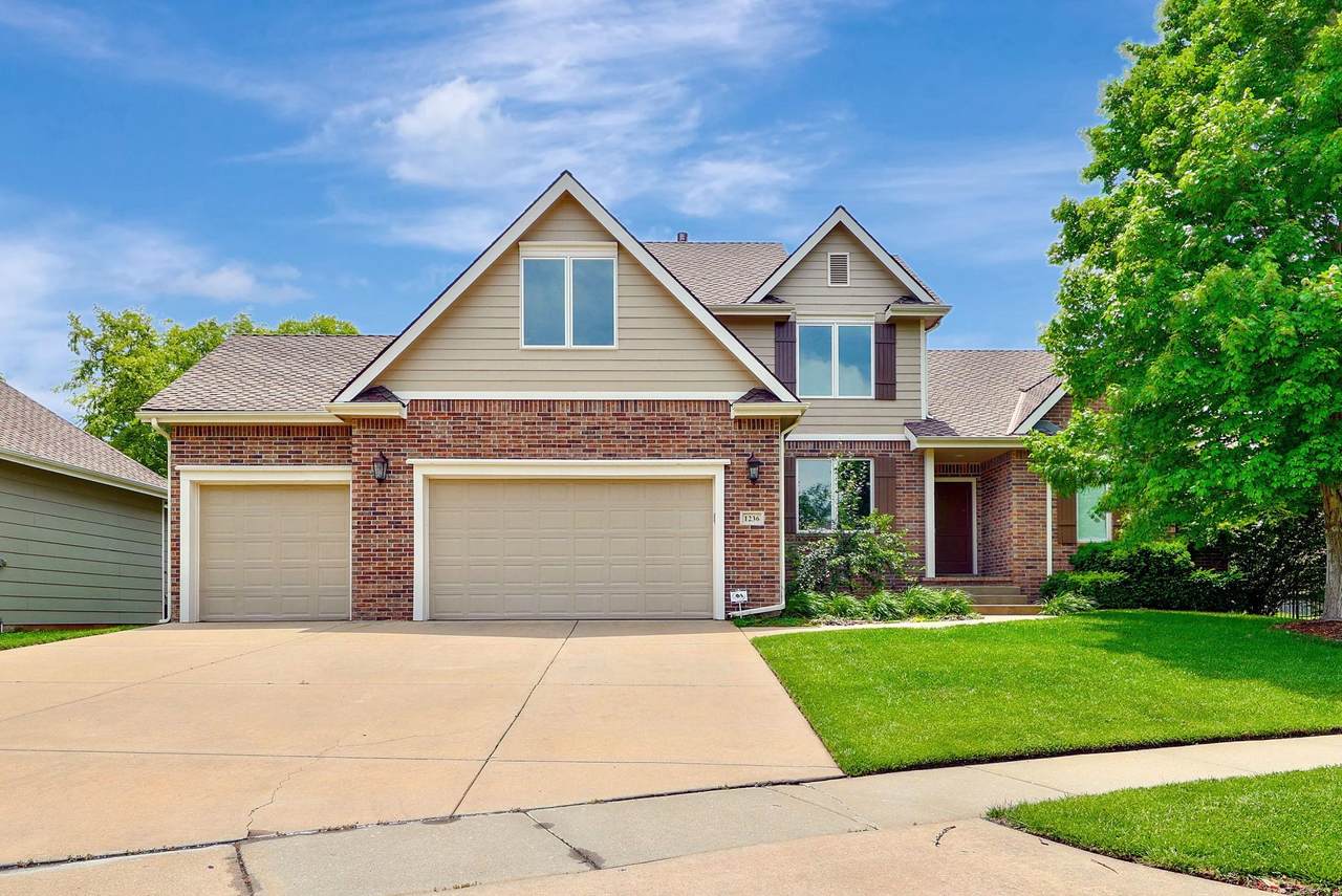 1236 Bracken St - Photo 1