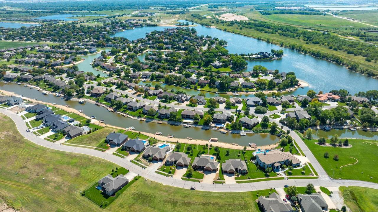 3110 Crystal Beach St - Photo 1