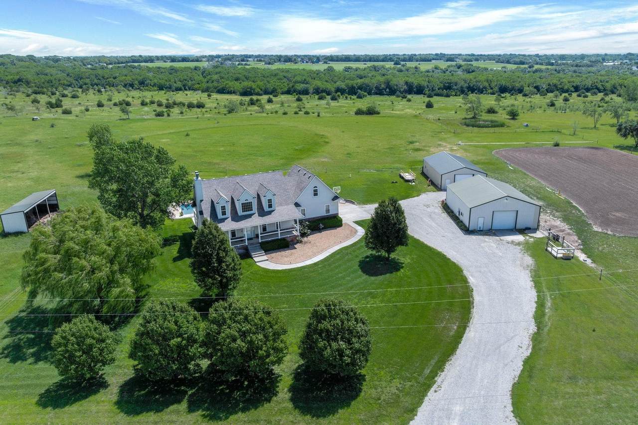 21722 Roberta Ln - Photo 1