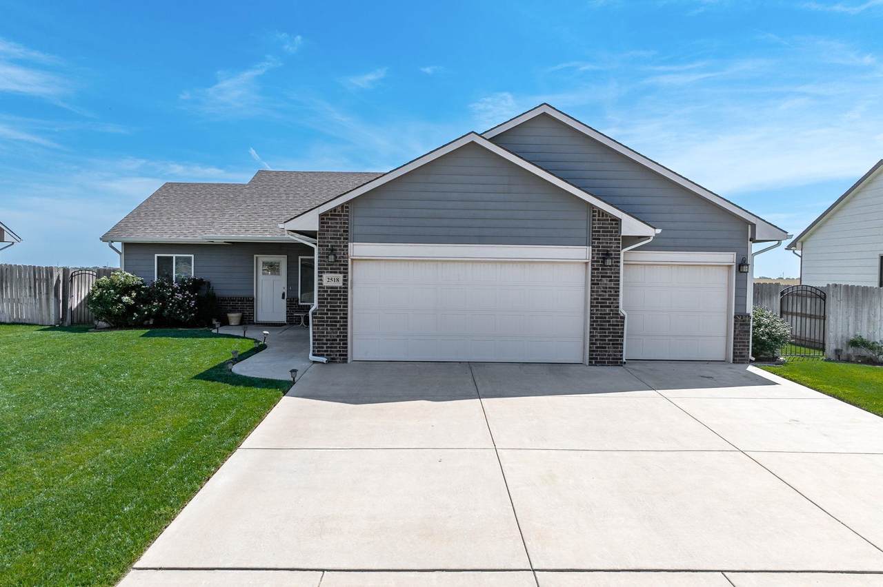 2518 Dory Ct - Photo 1