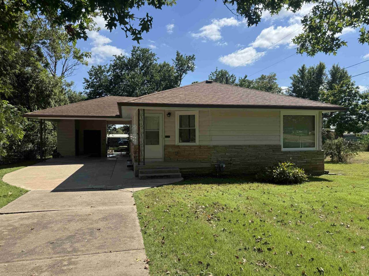 815 1st St. - Photo 1