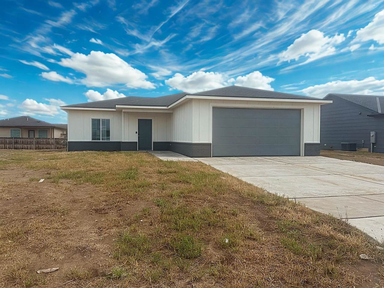 4645 Doris Ct - Photo 1