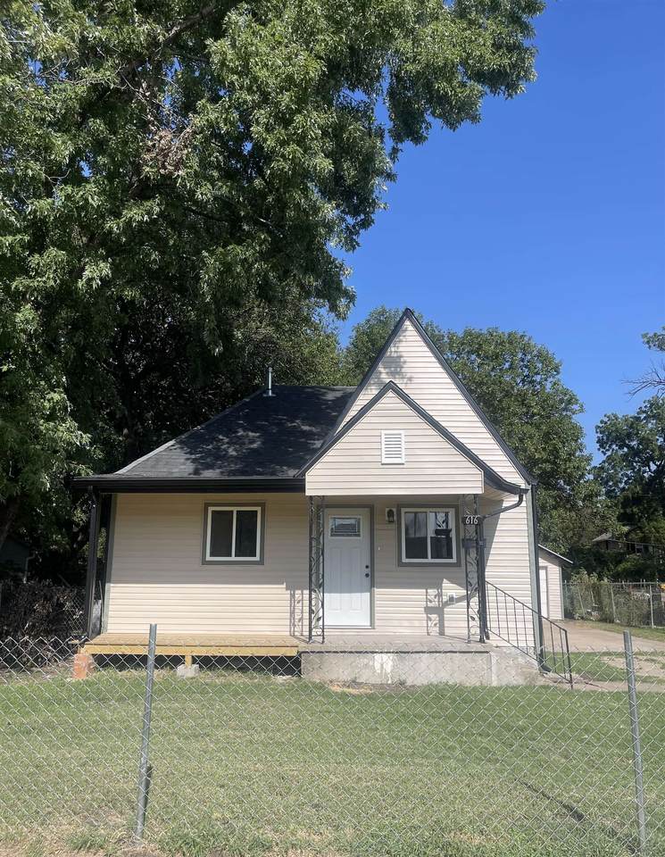 616 Madison Ave - Photo 1