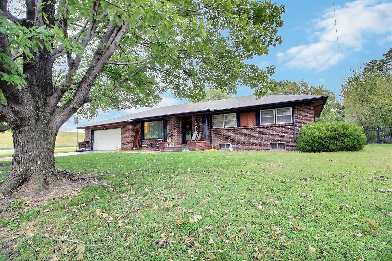 1752 West Lynn - Photo 1