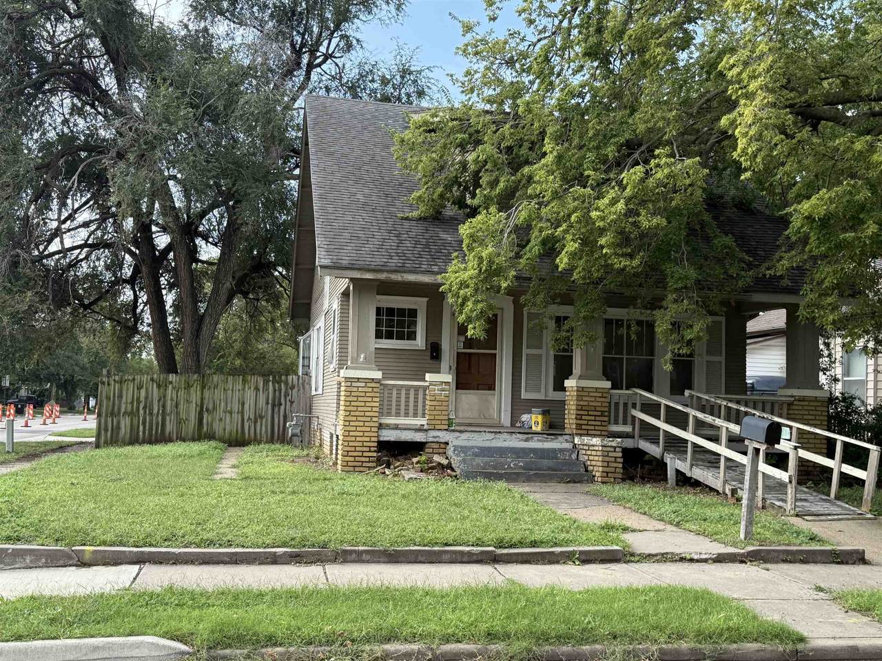 401 Morrison Ave - Photo 1