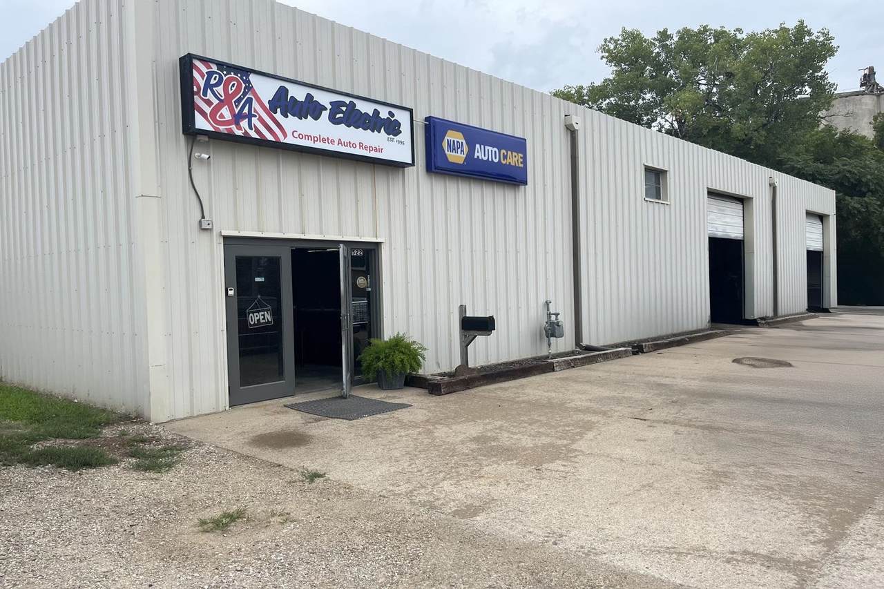 522 8th St - Photo 1