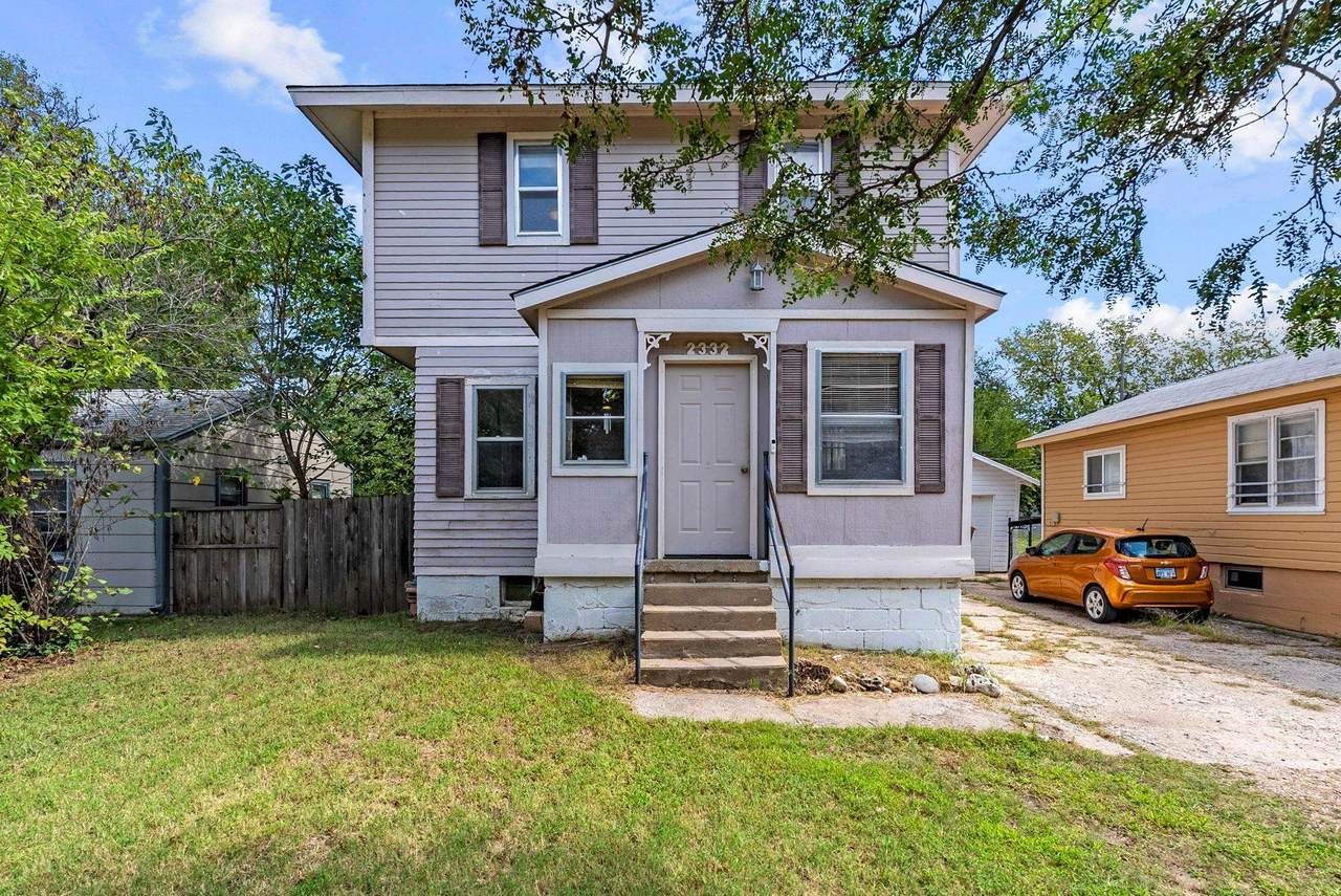 2332 Waco Ave - Photo 1