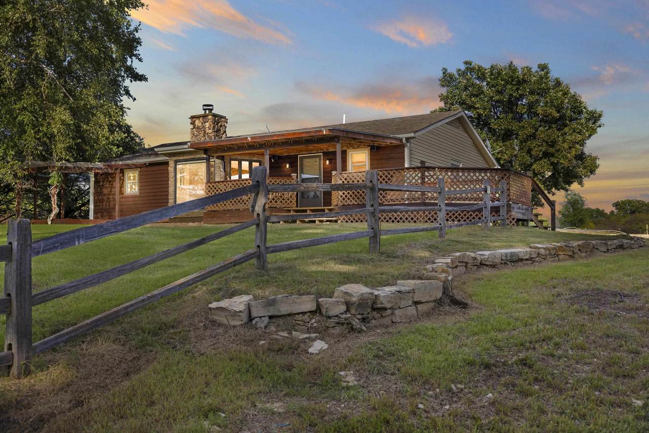 2100 25th Rd - Photo 1