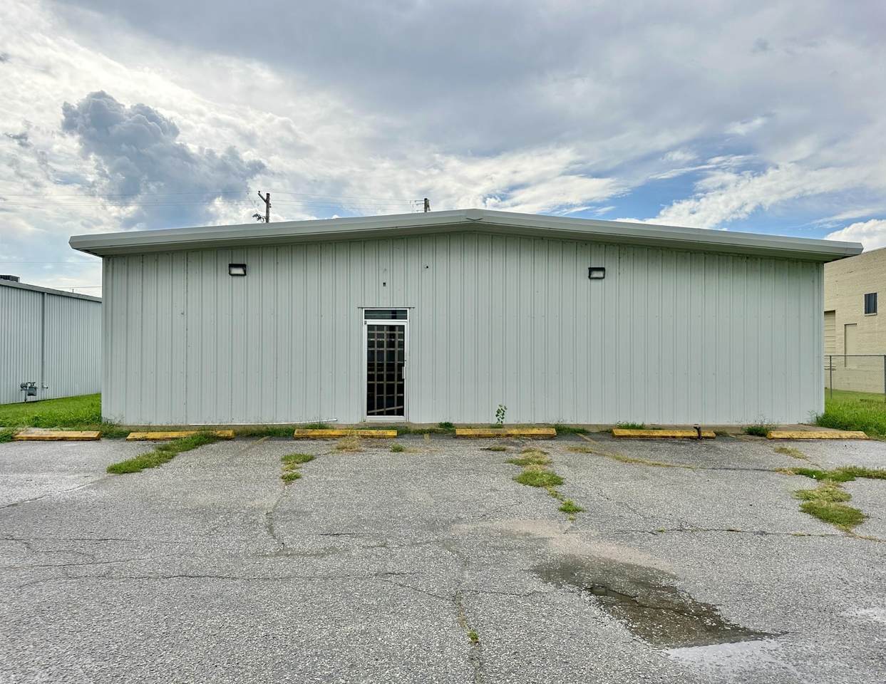 2053 Wassall - Photo 1