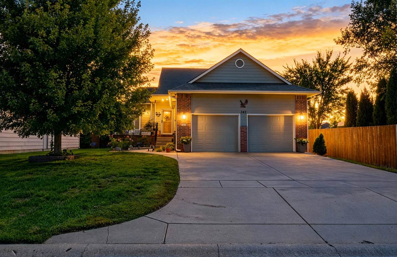 342 Nineiron St - Photo 1