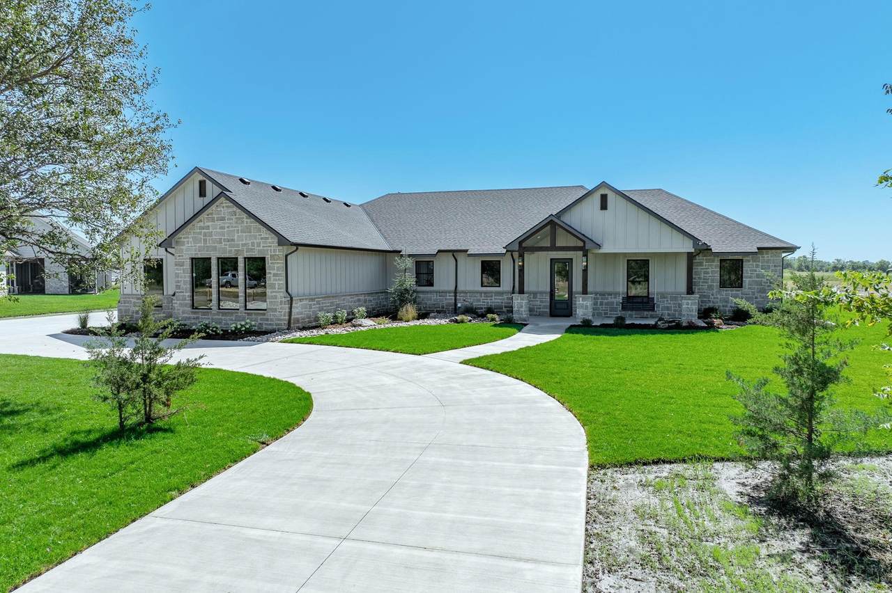 16681 Hickory St - Photo 1