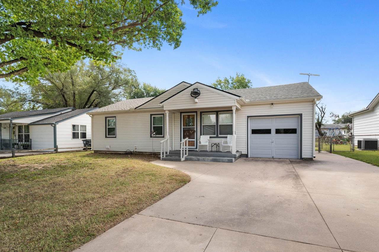 449 4th Street - Photo 1