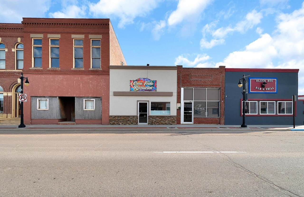 136 Long St - Photo 1